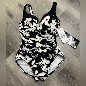 Miraclesuit Black & White One Piece Slimming Swimsuit Size 10 NEW